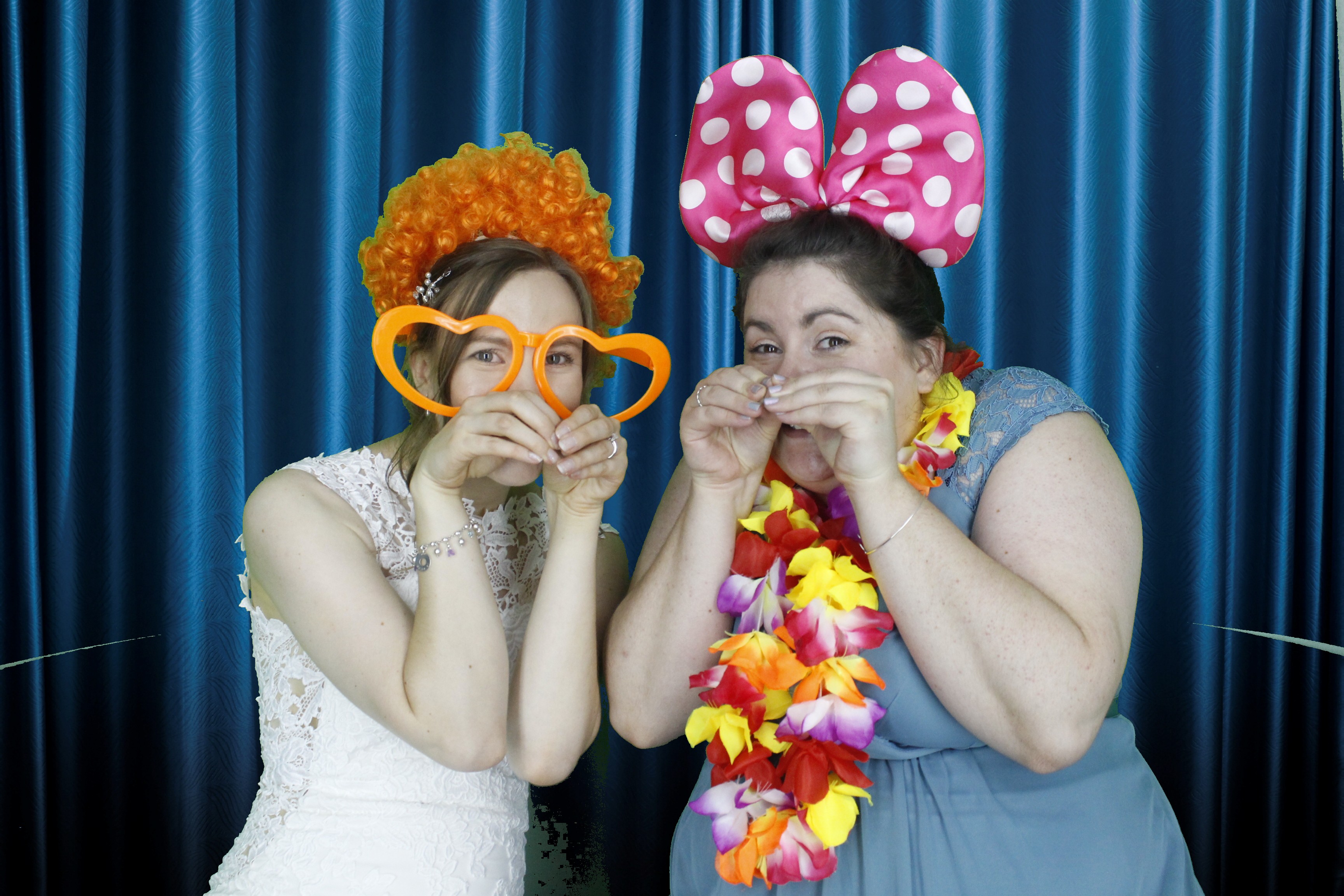 Rebecca and Warren's Wedding | View more photos from the event at gallery.myphotoboothexperience.co.uk/u/MyPhotoBoothExperienceLtd/Rebecca-and-Warrens-Wedding